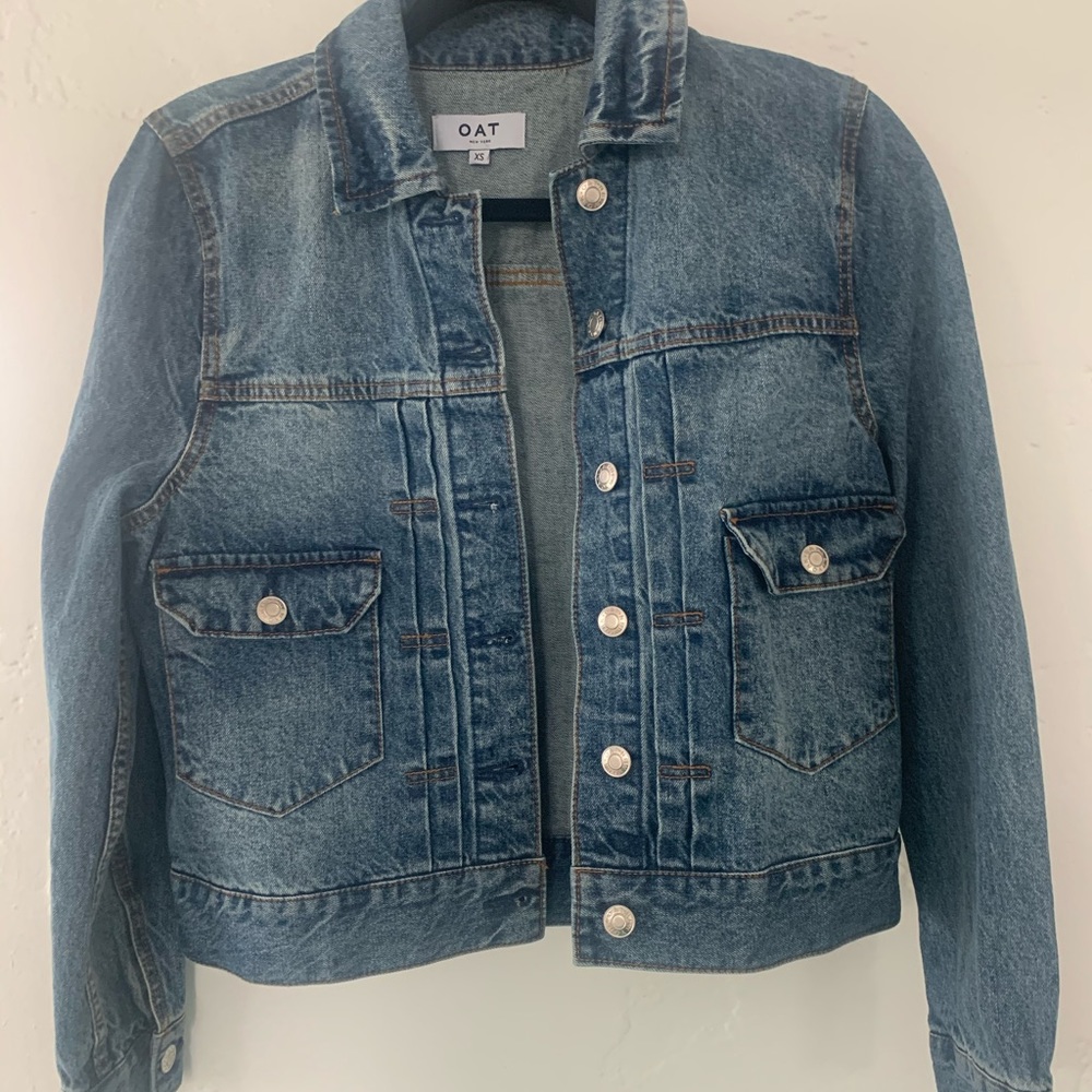 Oat cropped Denim Jacket